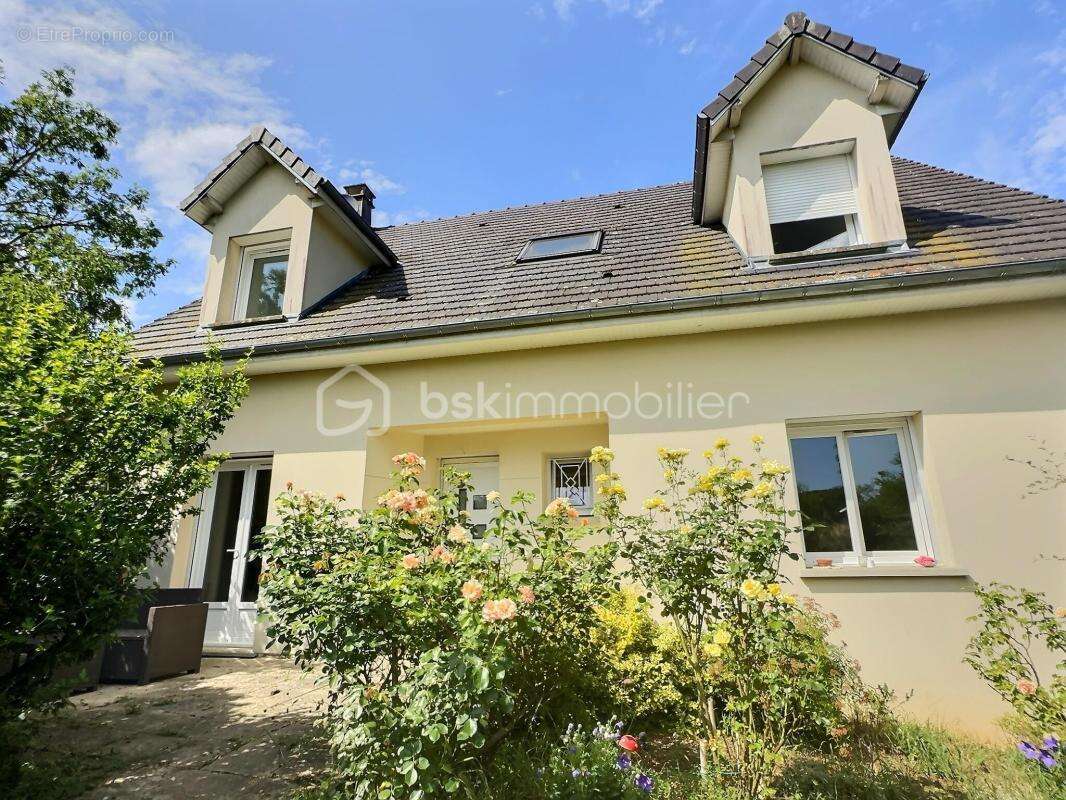 Coup de cœur ! Maison individuelle de 144 m² avec 4 chambres, sous-sol complet et terrain - photo 10