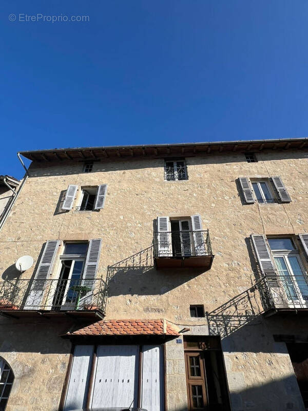 Appartement à LAROQUEBROU