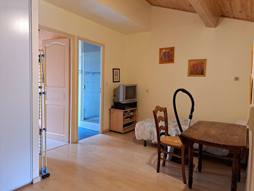 Maison avec vue dégagée et exposition plein SUD, potager et garage non attenants - photo 20