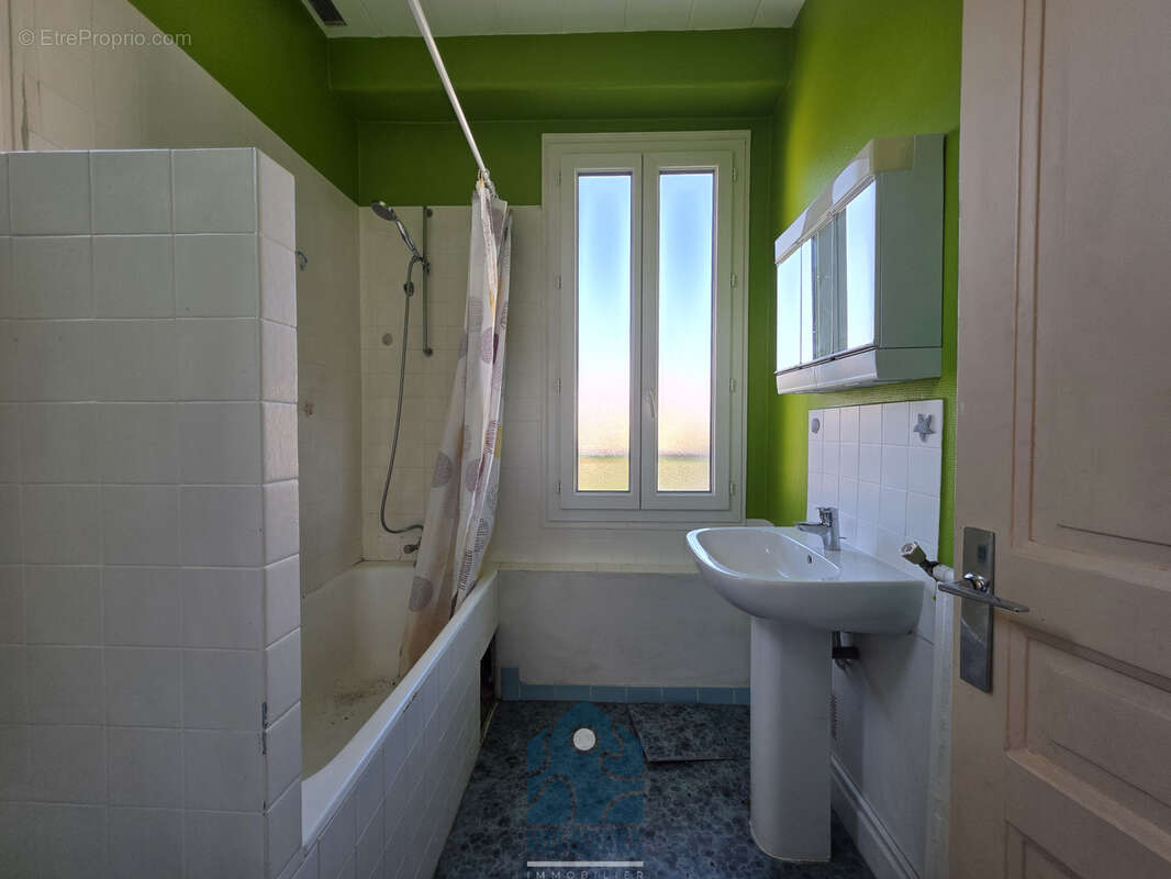 Appartement en triplex 4 pièces avec balcon et stationnement - photo 7