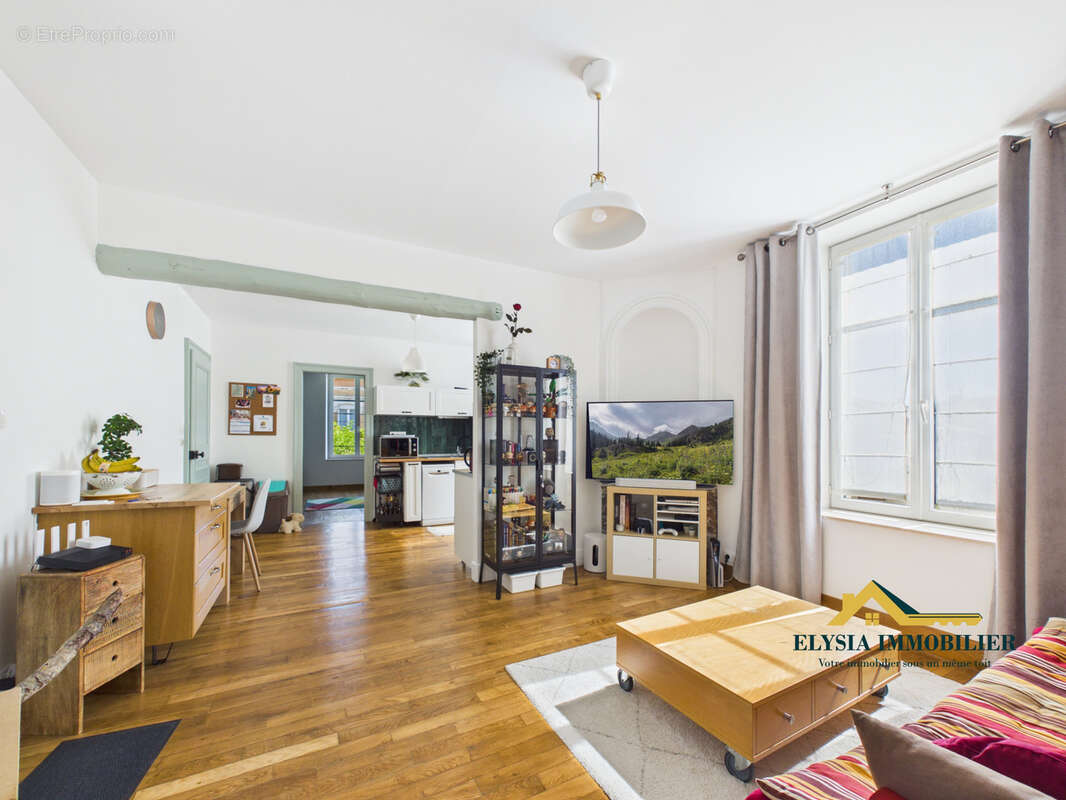 Appartement à PAGNY-SUR-MOSELLE