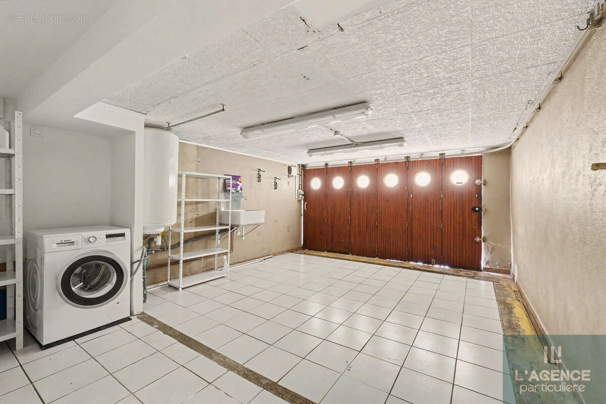 Belle maison devville de type T8 de 200 m2 avec sous-sol complet - photo 12