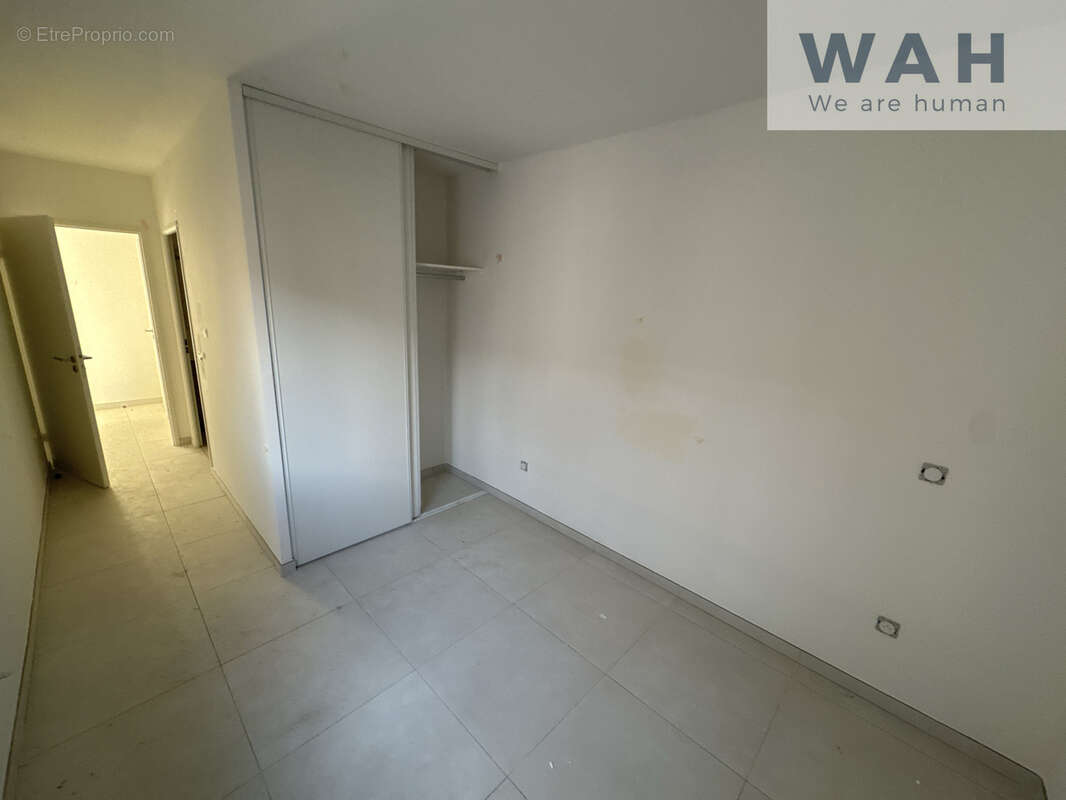 Appartement à VALERGUES