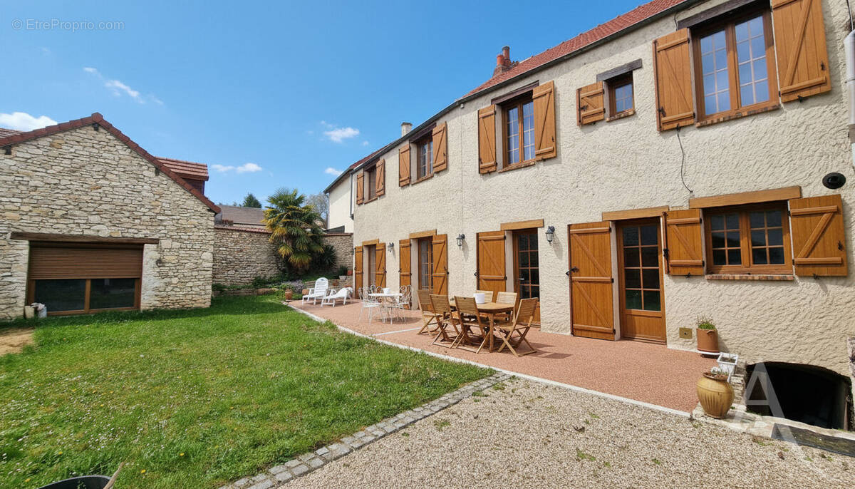 Maison à BUCHELAY