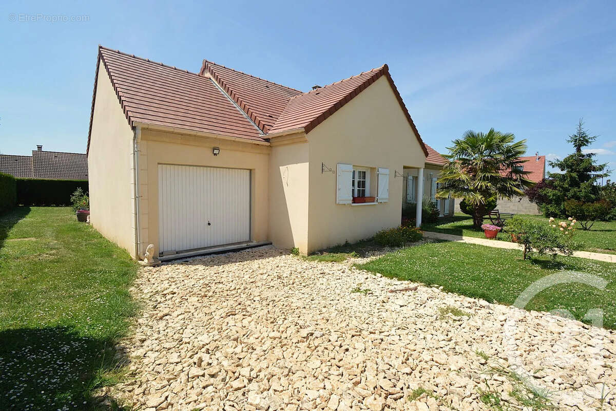 Maison à CHATEAU-SUR-EPTE
