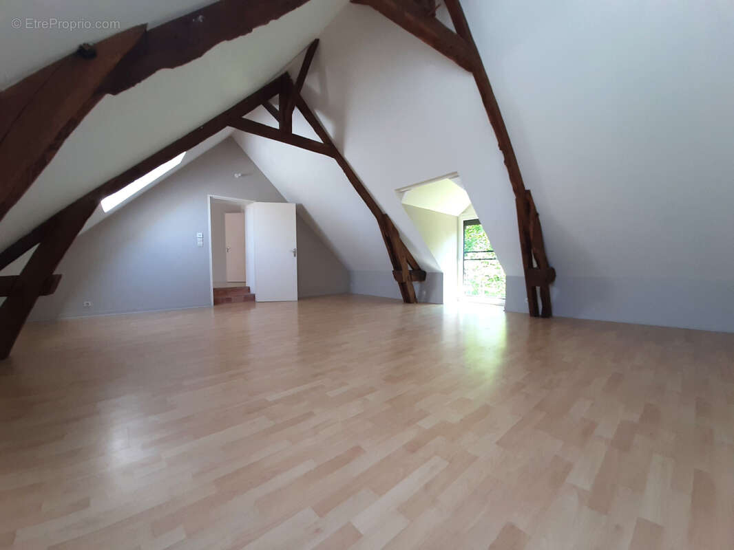 Maison à SAINT-ERBLON