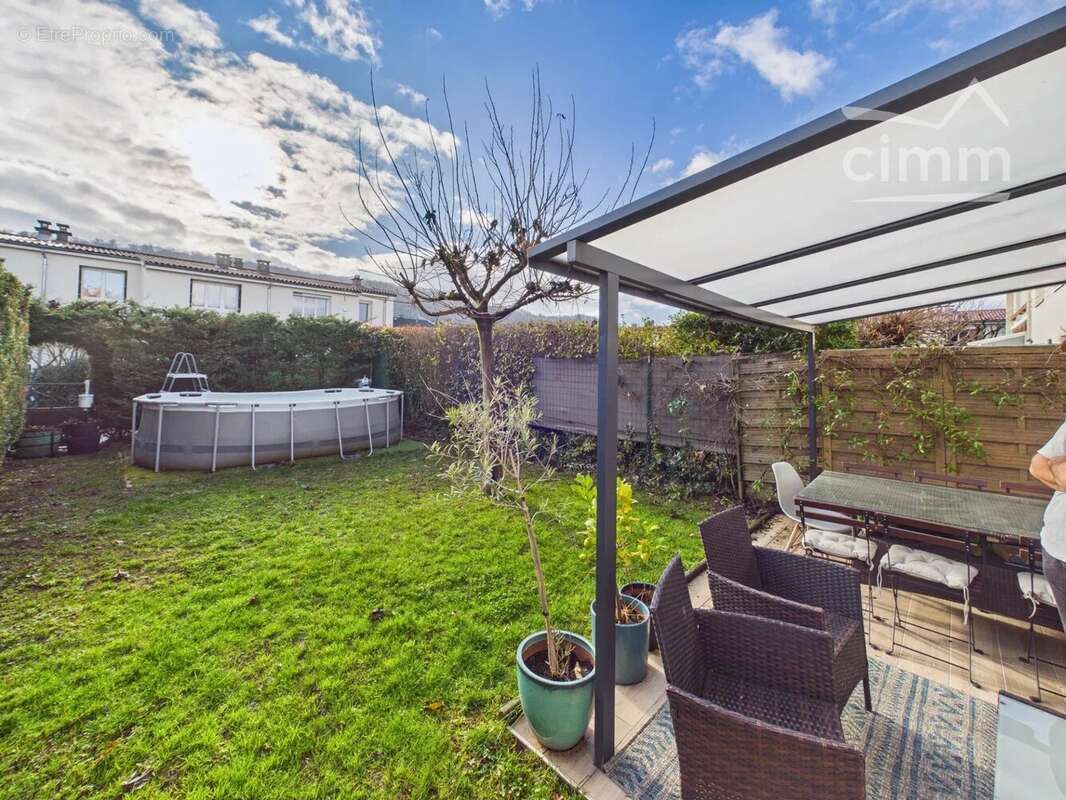 Maison à ECHIROLLES