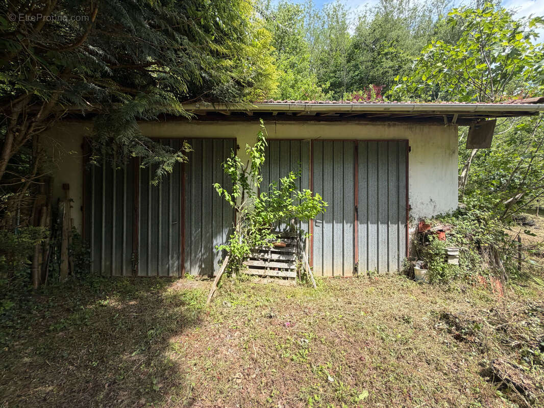 Terrain à SAINT-ETIENNE-DE-BAIGORRY