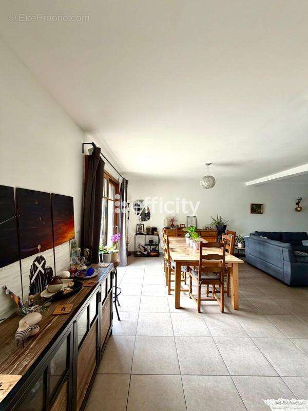Maison 160 m² à Tessancourt-Sur-Aubette  - photo 3