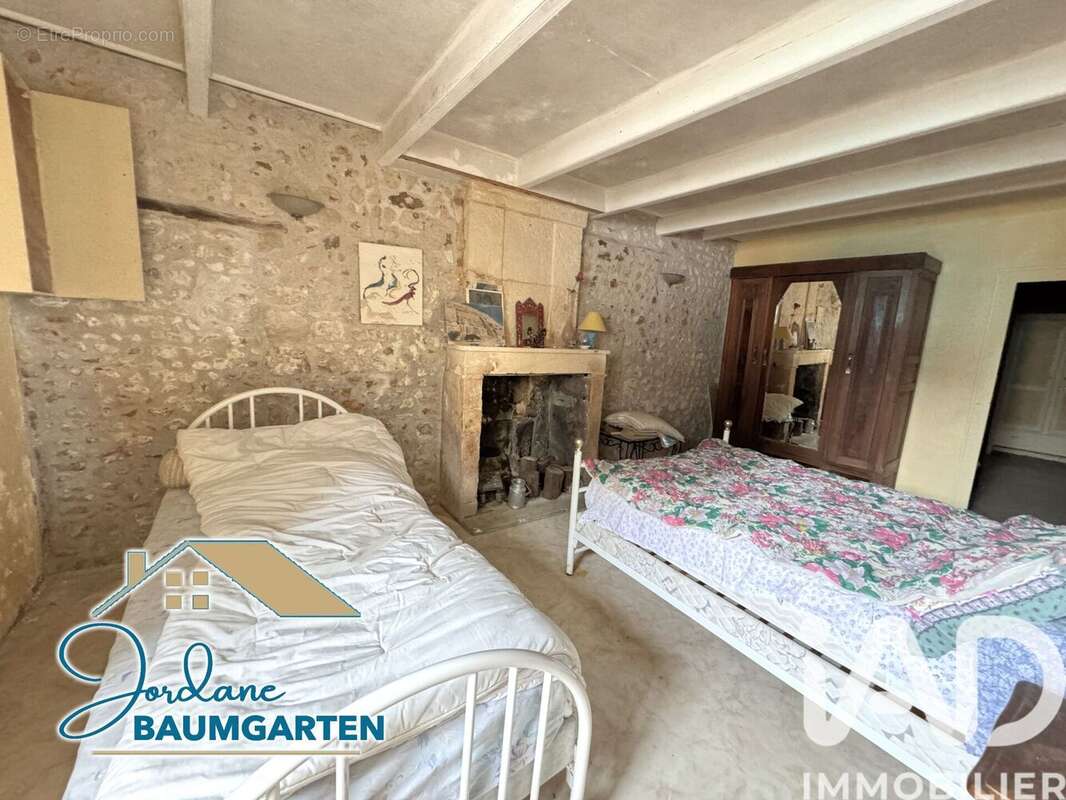 Photo 9 - Maison à CHENAC-SAINT-SEURIN-D&#039;UZET