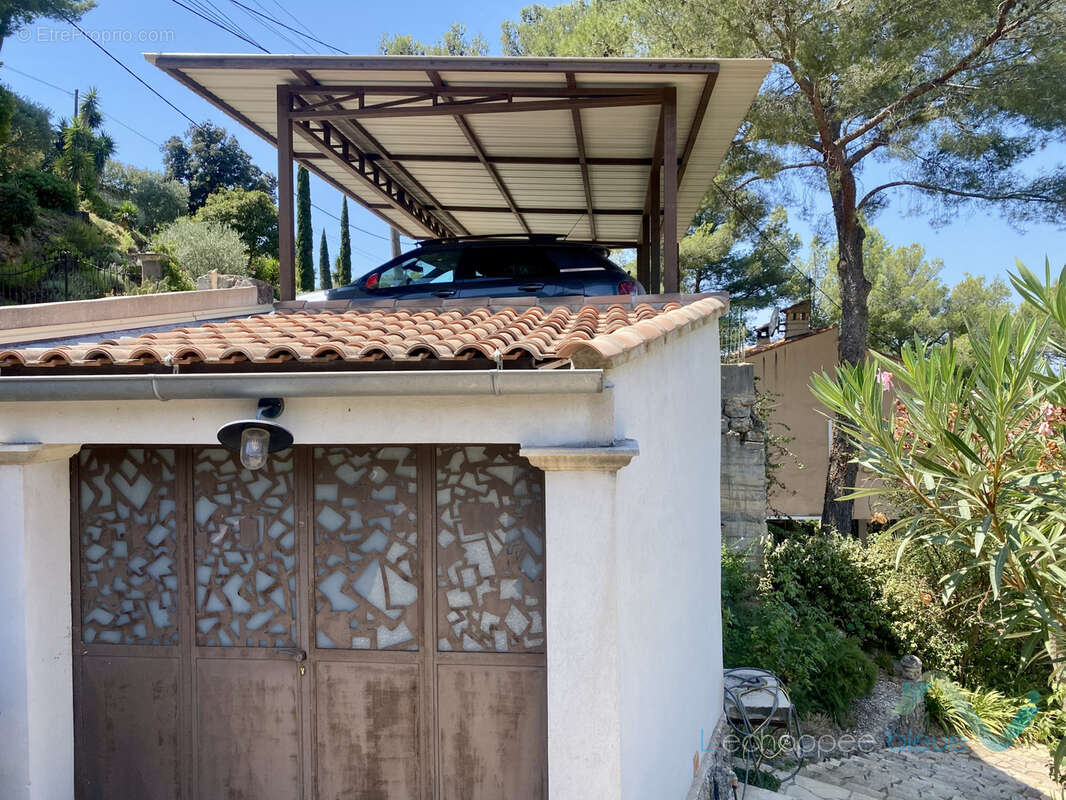 Maison à CARQUEIRANNE