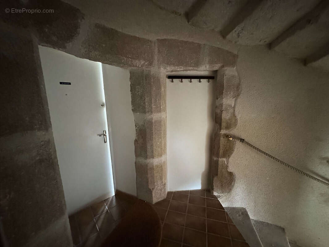 Maison à BENEVENT-L'ABBAYE