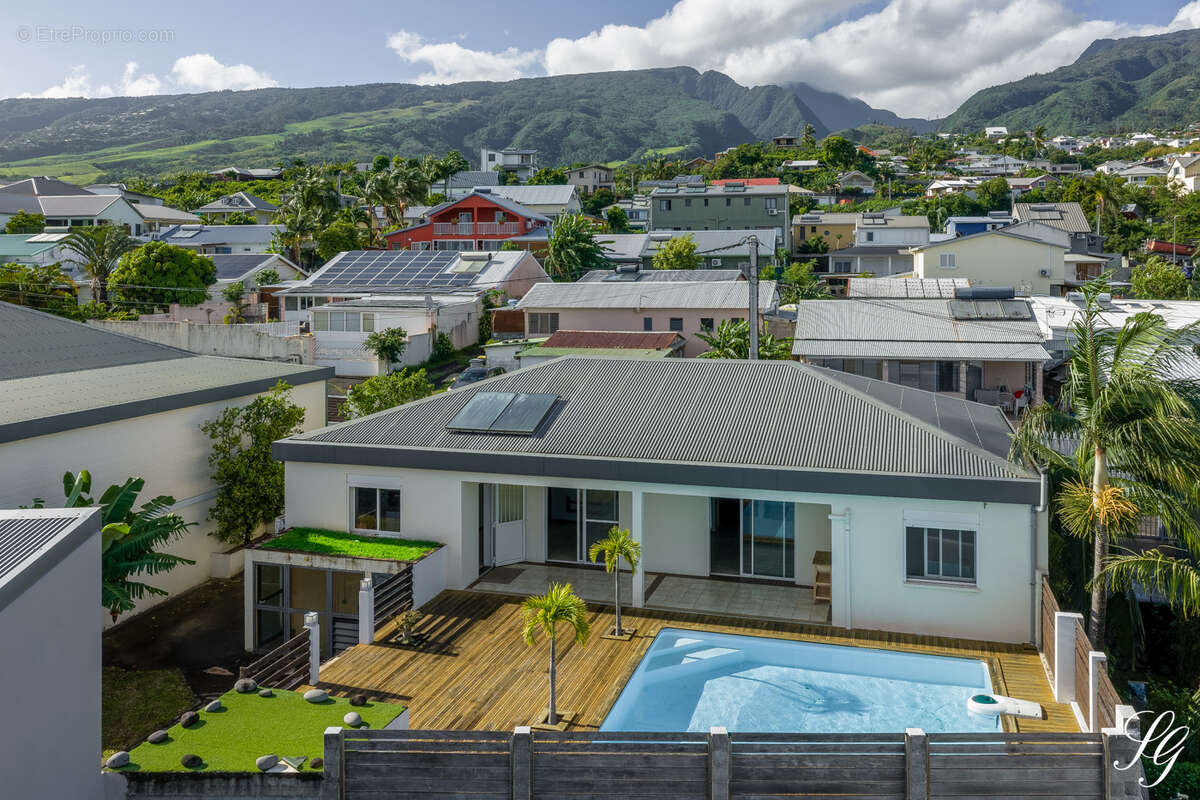 Maison à SAINT-DENIS