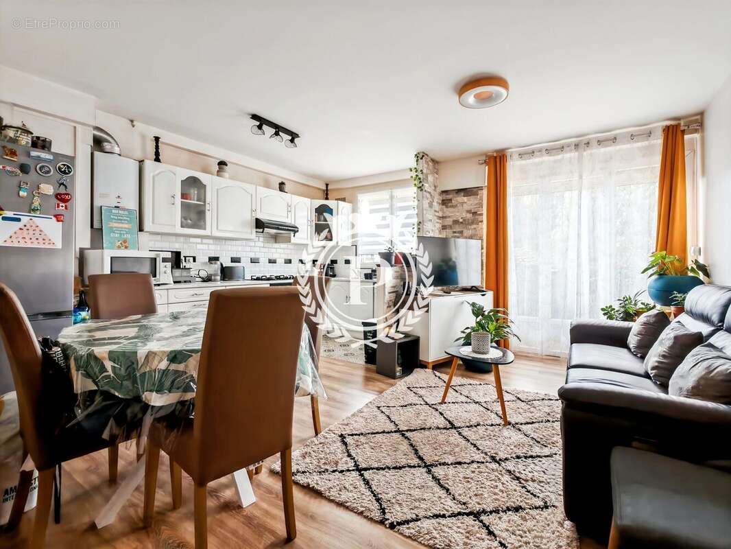 Appartement 40 m² à Montfermeil  - photo 2