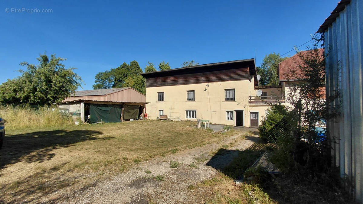 Maison à BIANS-LES-USIERS