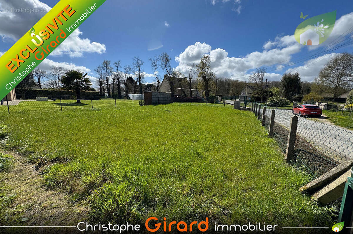 Terrain à VILDE-GUINGALAN