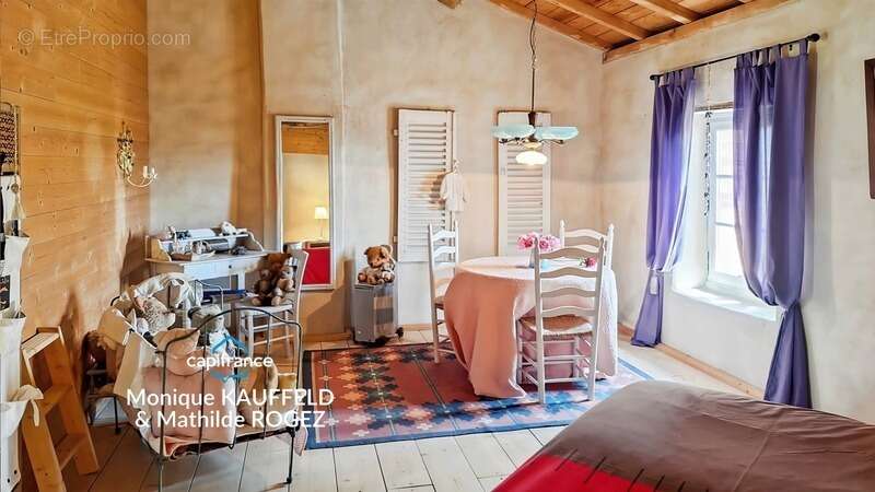 Maison à VOLLORE-VILLE