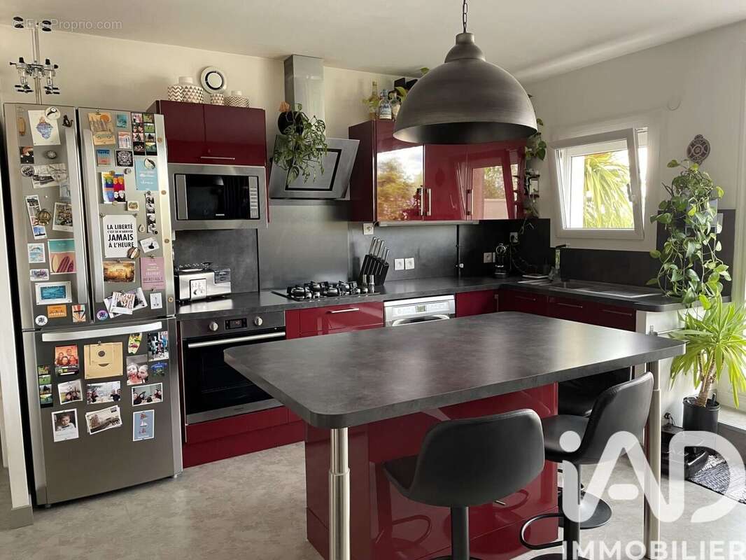 Appartement 60 m² à Savigny-Le-Temple  - photo 3