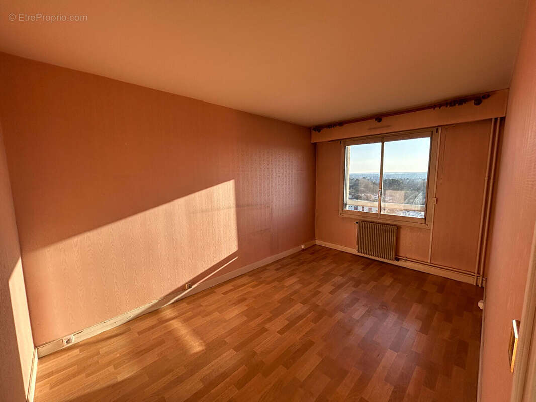 Appartement à L'HAY-LES-ROSES