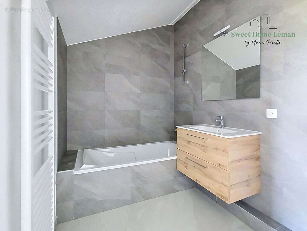 Appartement à BRENTHONNE