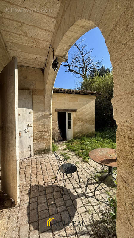 Maison à SABLONS