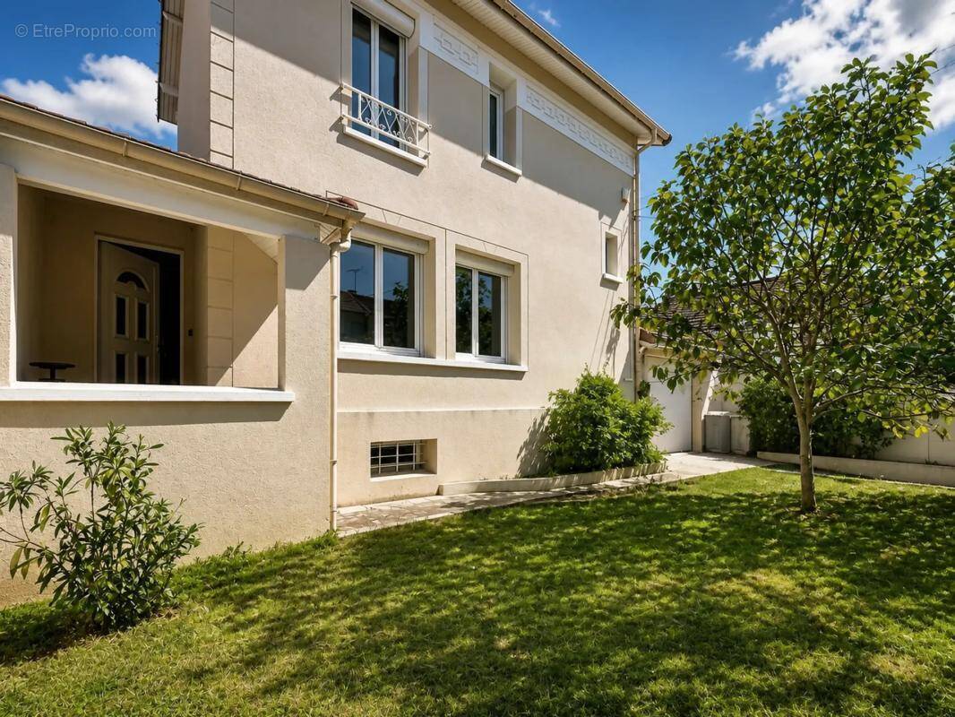 Maison 5 pièces de 100 m² à Ablon-sur-Seine - photo 1