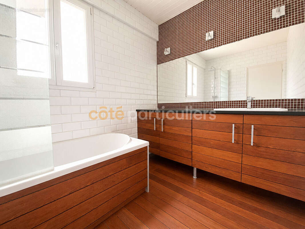 Maison Familiale - 6 chambres à Saint-Michel-En-L'Herm - photo 14