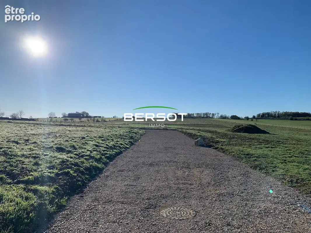 EXCLUSIVITE Terrain constructible viabilisé 496m² plat et bien exposé au calme ? L'Hôpital-du-Grosbois proche Valdahon - photo 2