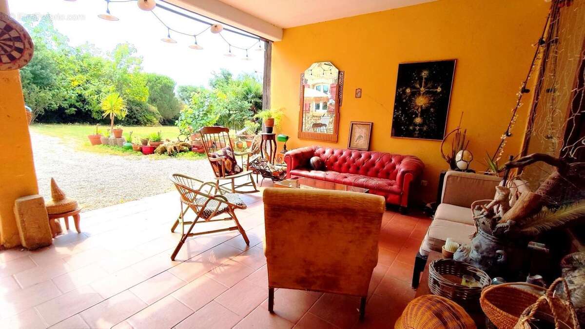 Un Domaine sur la Colline - photo 12