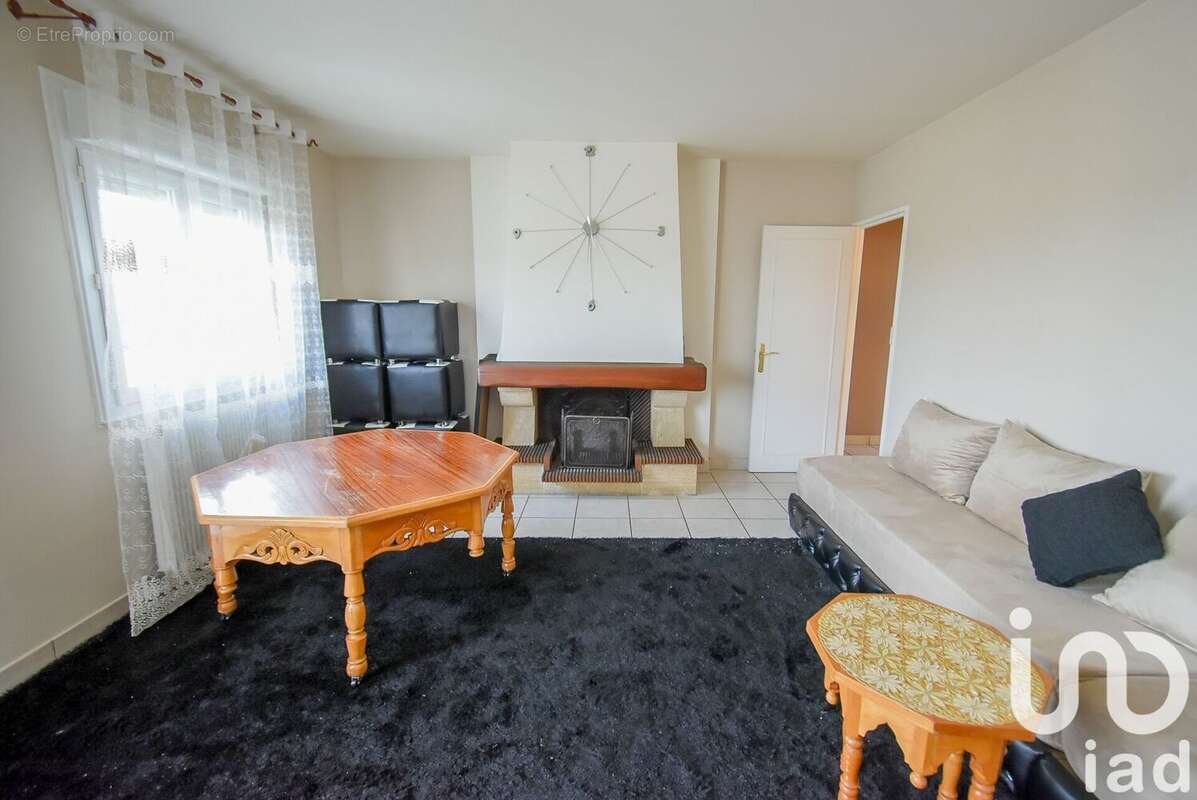 Photo 3 - Maison à COUBRON