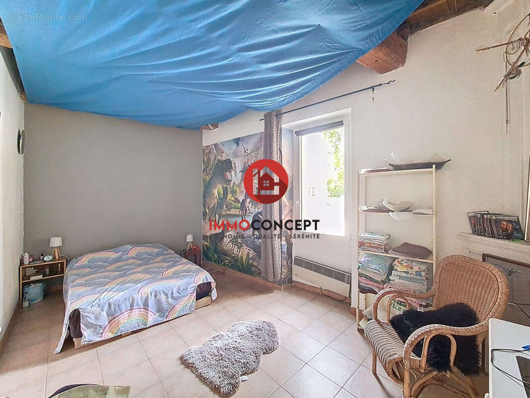 Maison à ROQUEMAURE