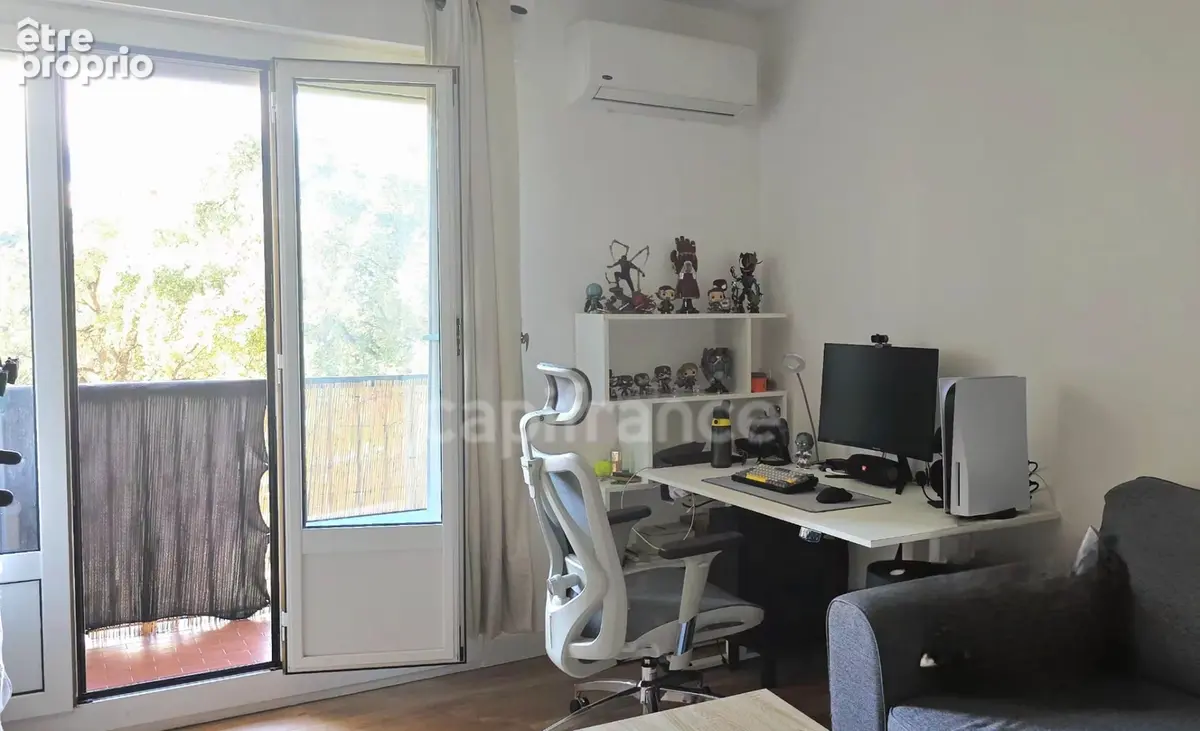 Appartement à vendre T2  libre de suite BASTIA SUD vue imprenable - photo 6