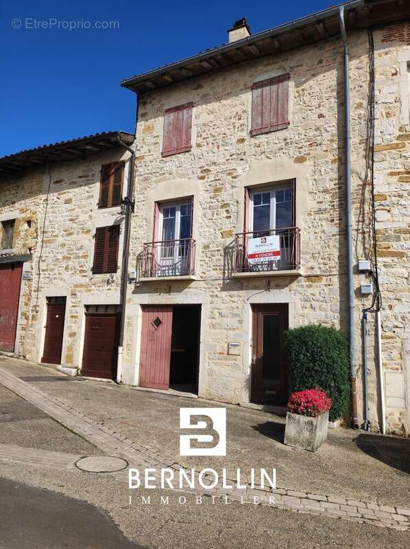 Maison à TREFFORT-CUISIAT