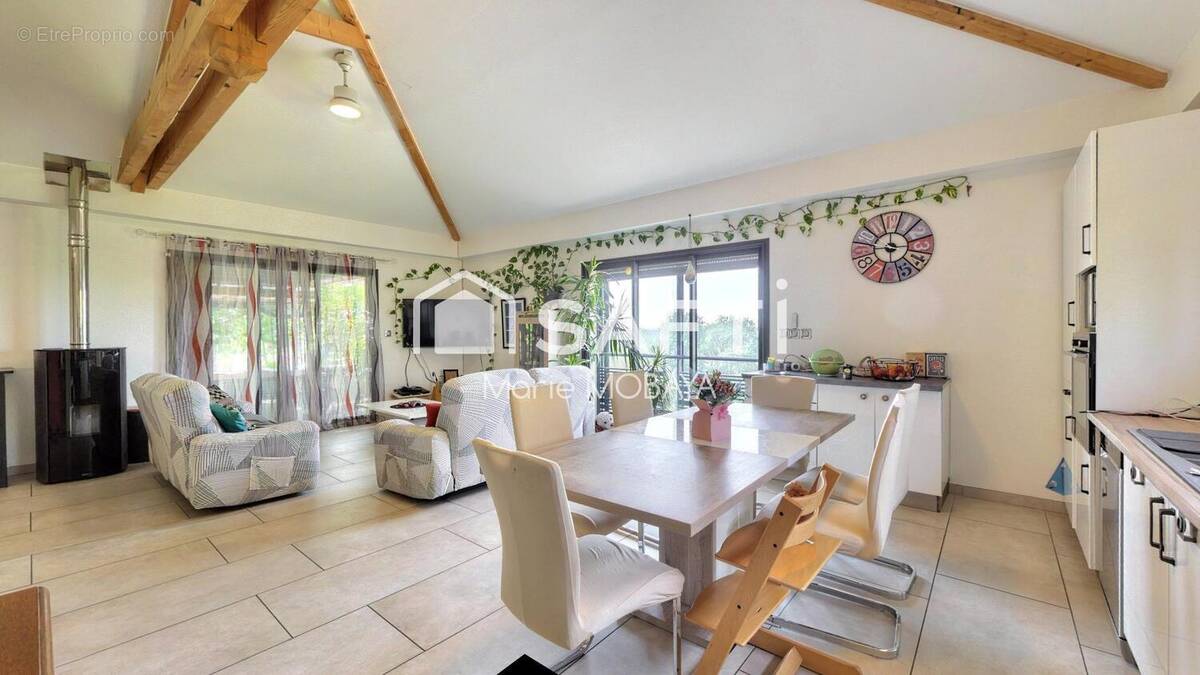Photo 1 - Maison à CUBZAC-LES-PONTS
