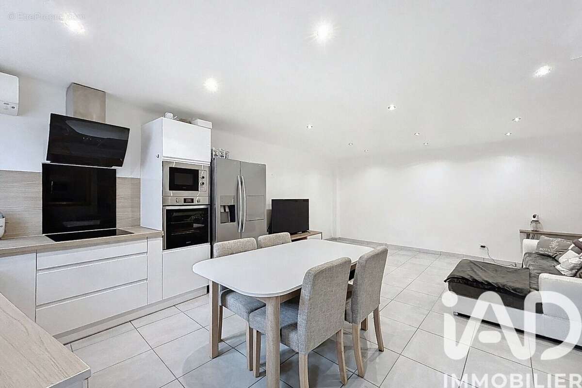 Photo 2 - Maison à SAINT-LAURENT-DE-LA-SALANQUE