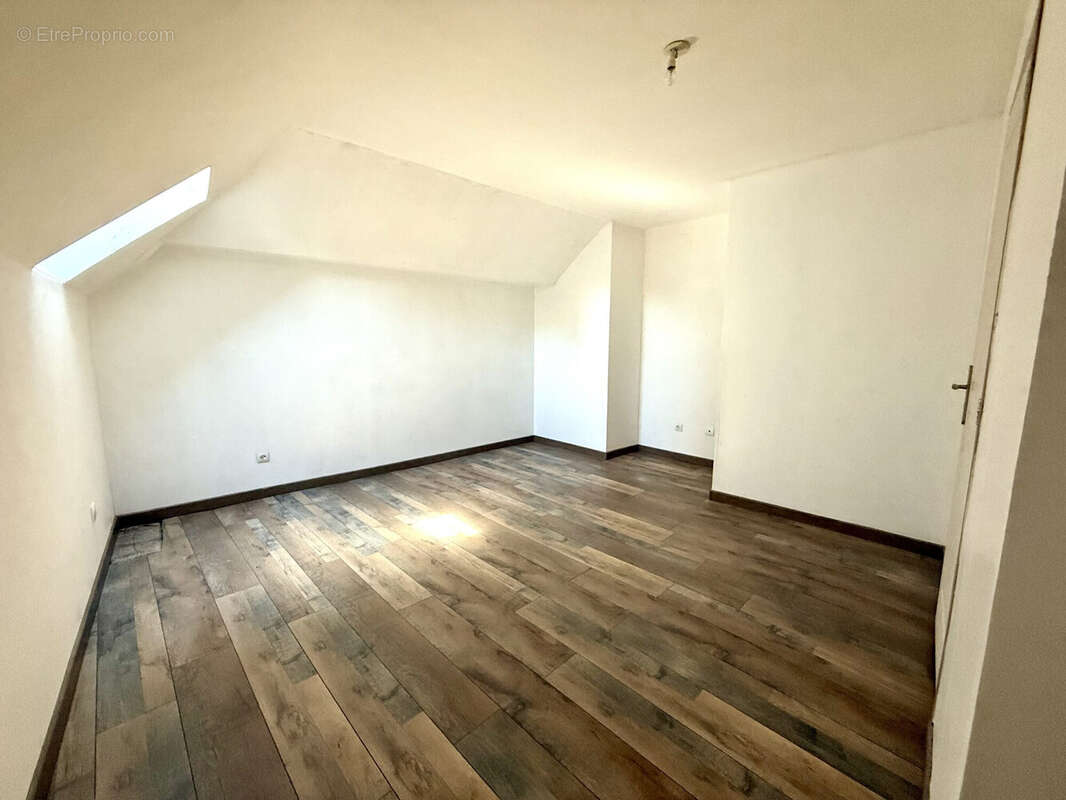 Maison 146 m² à Suippes  - photo 6