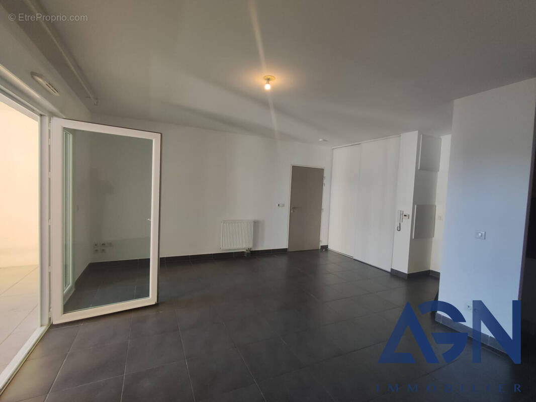 Appartement à JUVIGNAC