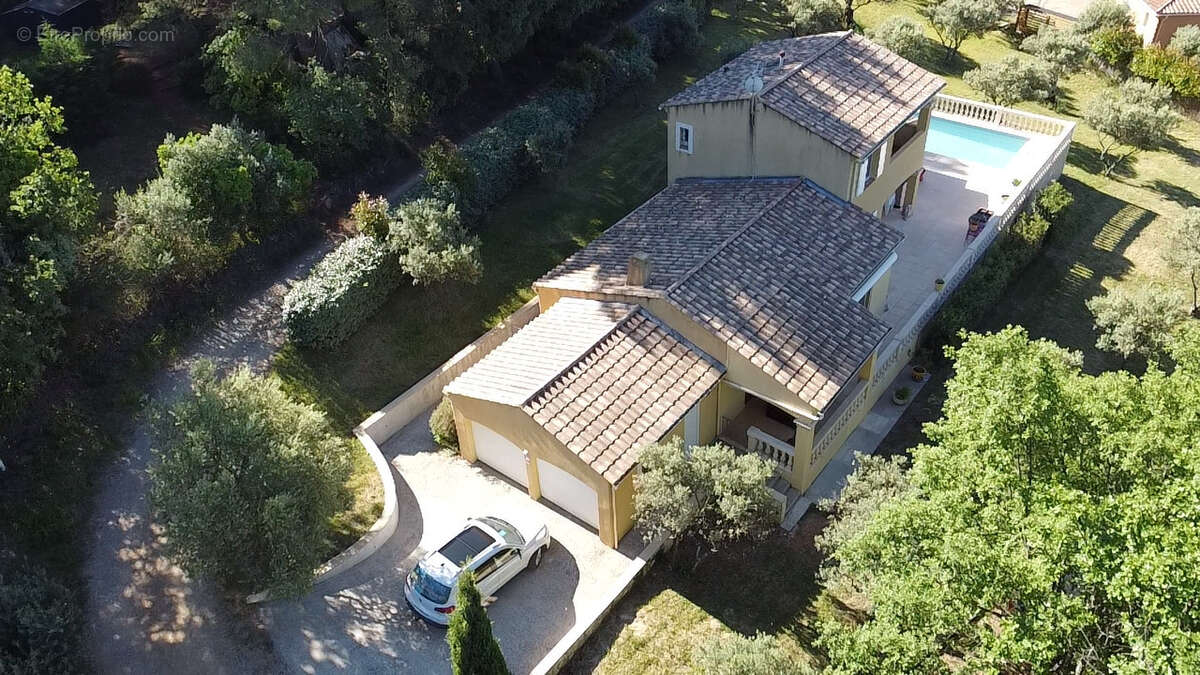 Maison à AUPS