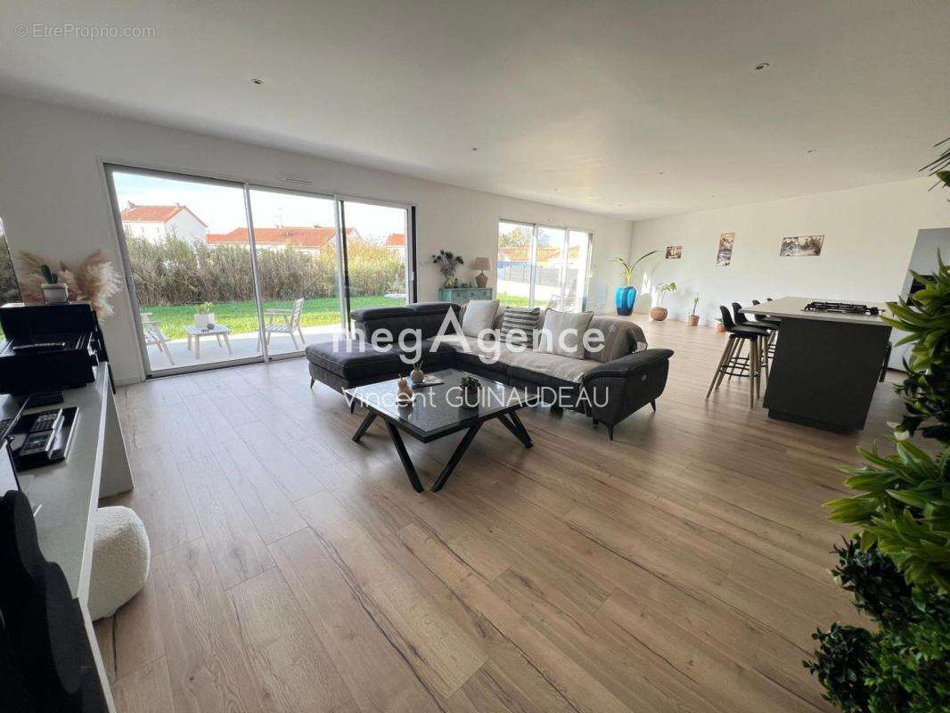 Maison à LA RENAUDIERE