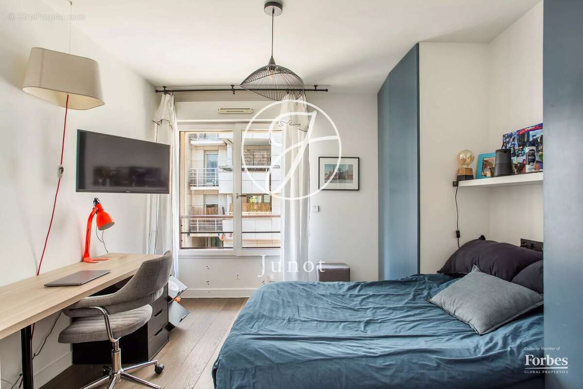Appartement à LEVALLOIS-PERRET