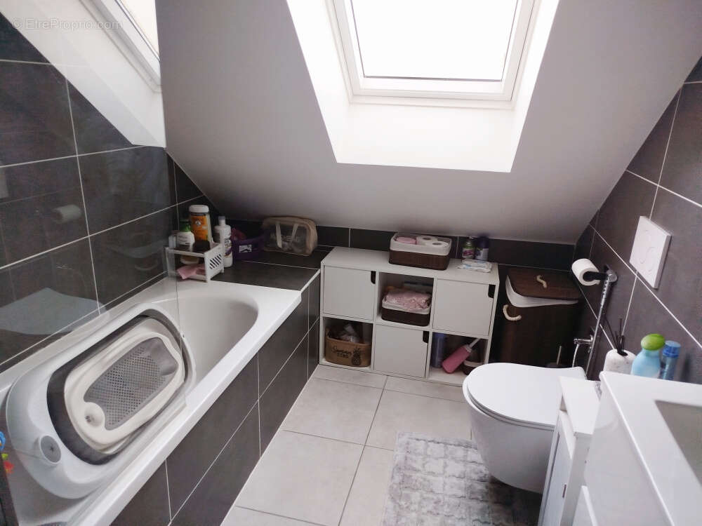 Appartement à LA MOTTE-SERVOLEX