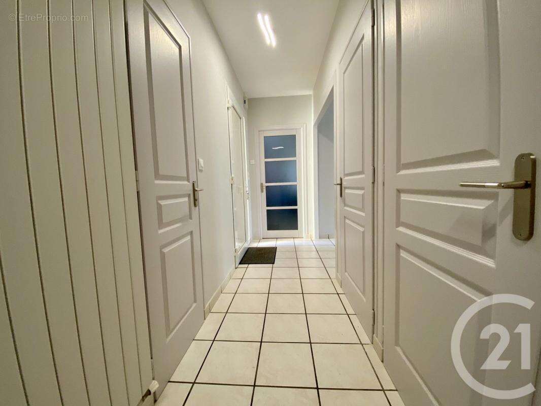 Maison à SAINT-JUNIEN