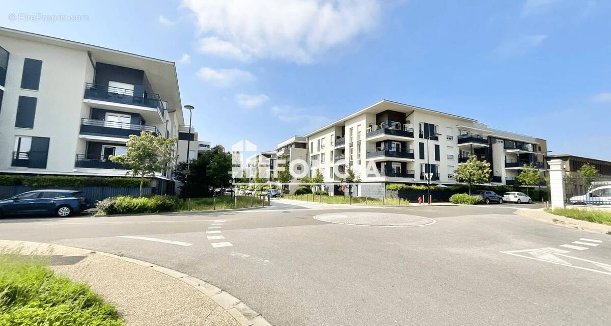 Appartement à VILLEPREUX