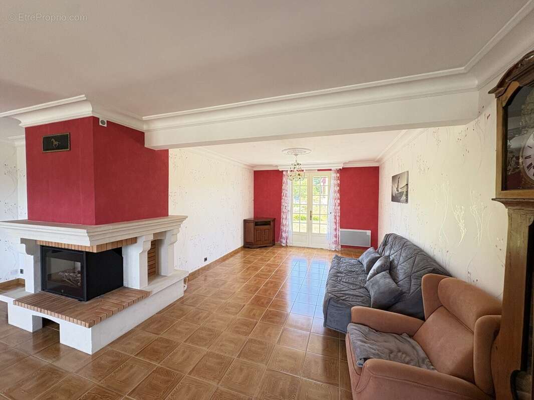 Maison à SAINT-PRIVAT