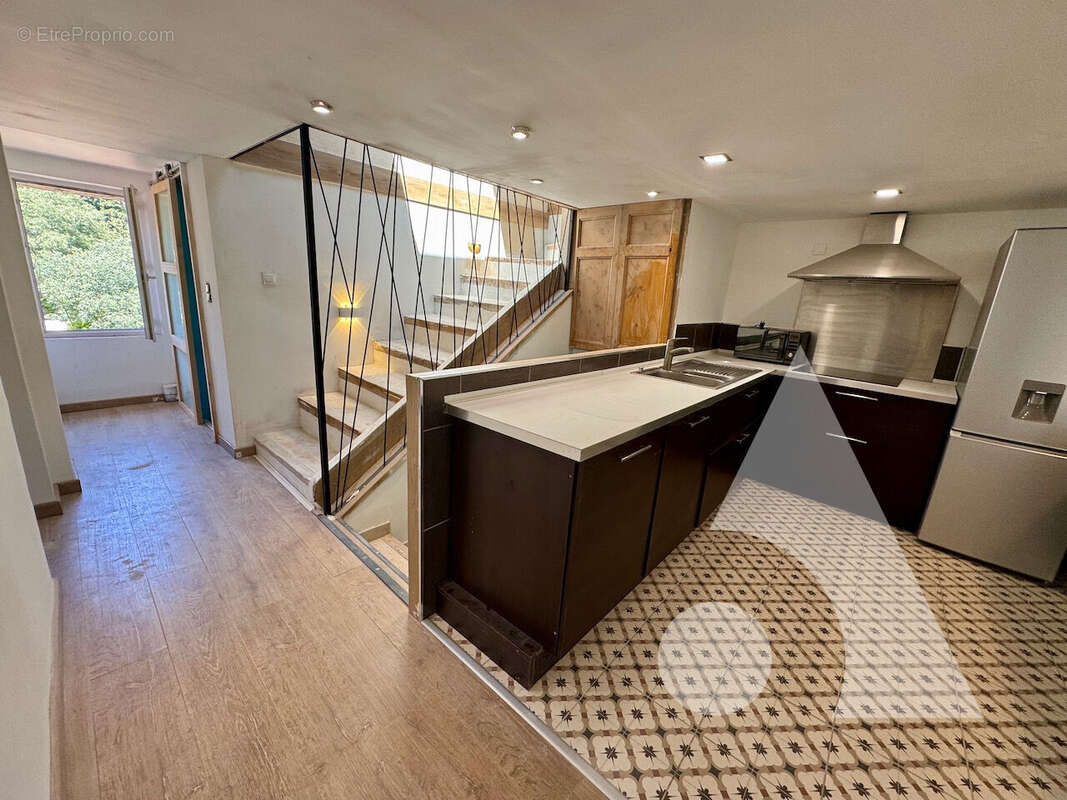 Appartement à COTIGNAC