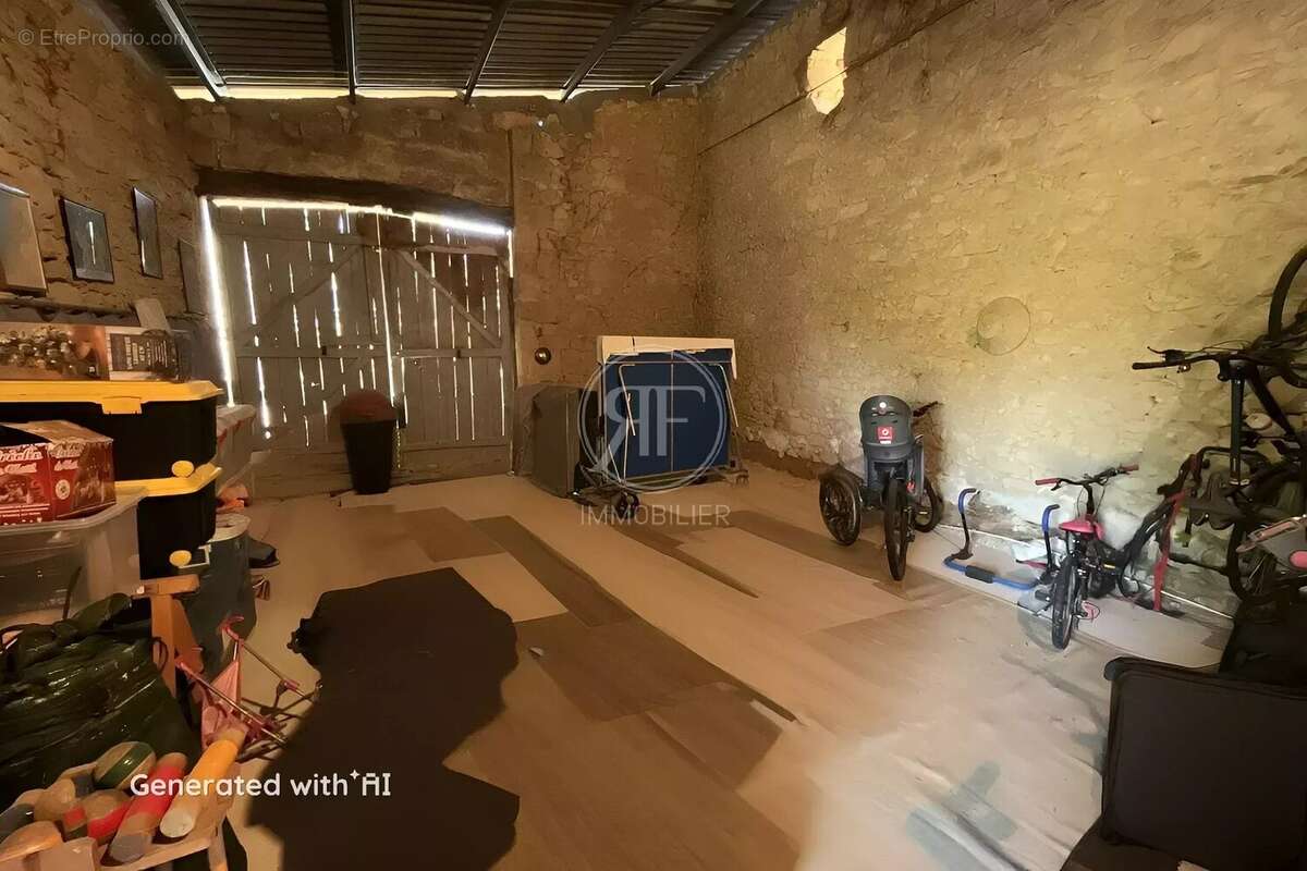 Maison familiale + dépendances avec jardin et piscine - photo 17