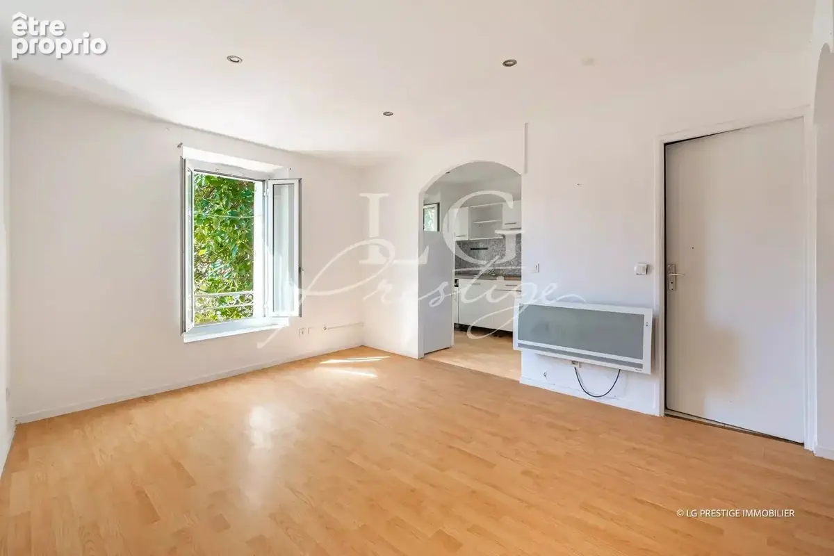 EXCLUSIVITÉ LG PRESTIGE : Charmant 2 pièces au cœur de La Napoule - photo 3
