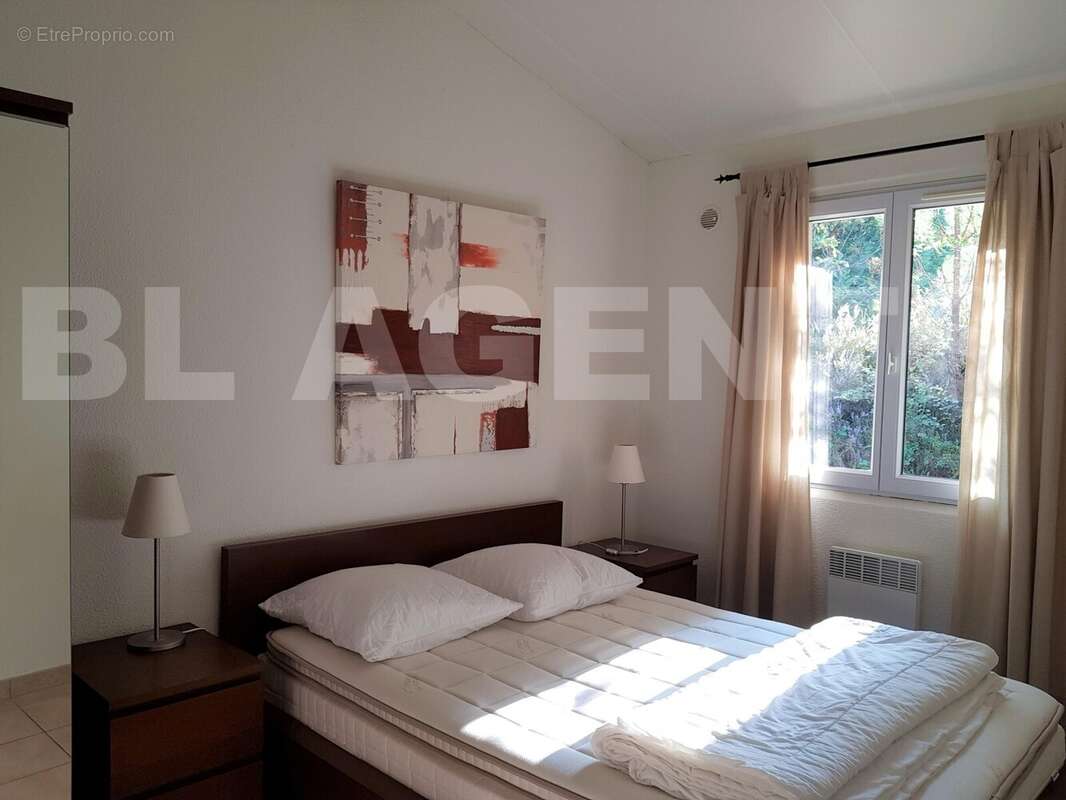 104 12(1) - Maison à BROSSAC