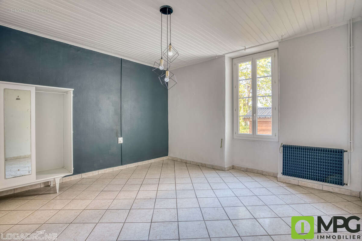 Maison à PINEL-HAUTERIVE