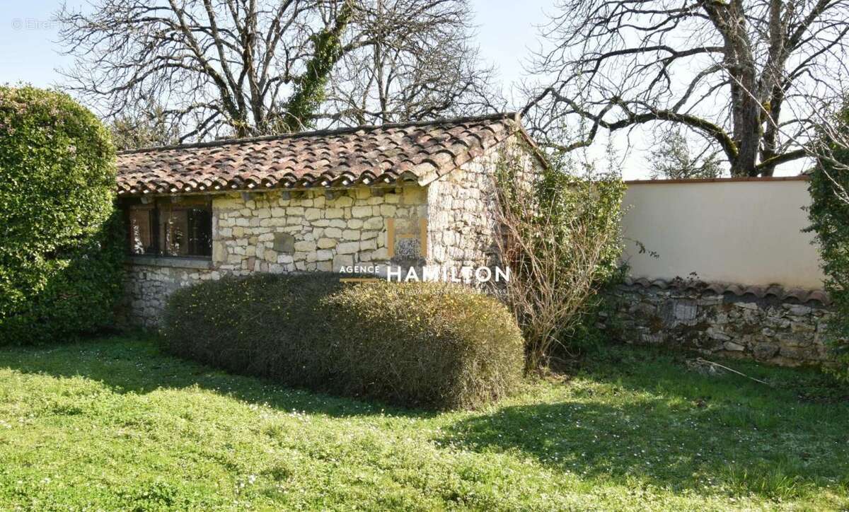 Maison à VILLENEUVE-SUR-VERE